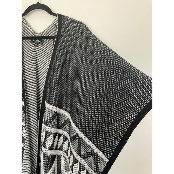 Sam Edelman Boho Southwestern Knit Sweater Poncho Size Small Oversized E111 - Picture 13 of 16